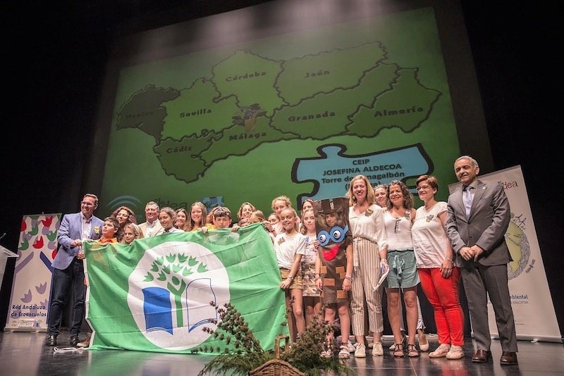 CEIP Josefina Aldecoa de Torre de Benagalbón renueva la Bandera Verde Ecoescuela