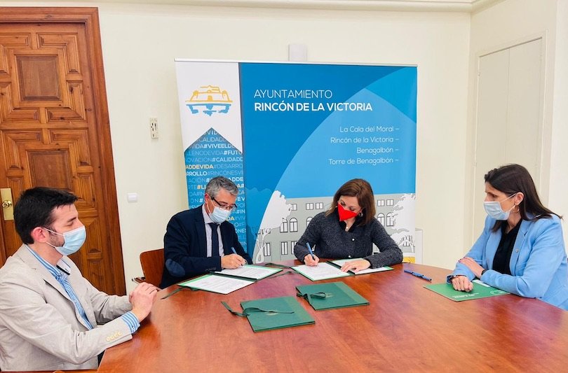 Firma el convenio de cesión entre Junta de Andalucía y Ayuntamiento