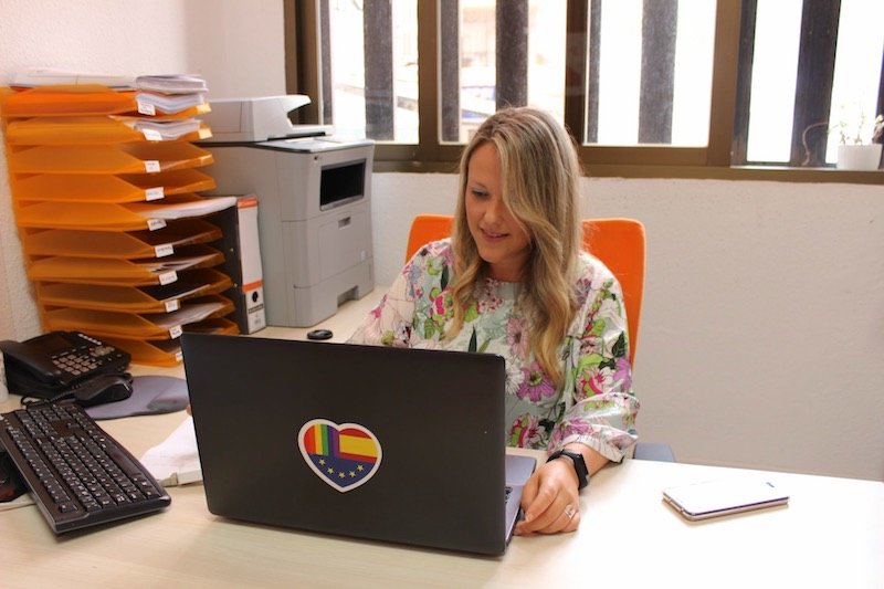 Elena Aguilar en el despacho del GM Ciudadanos