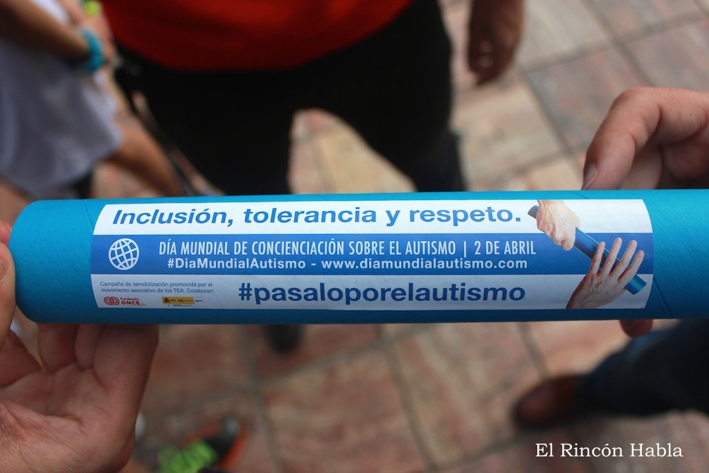 CLUB TRIATLON pasaloporelautismo