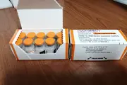 Viales vacunas para menores