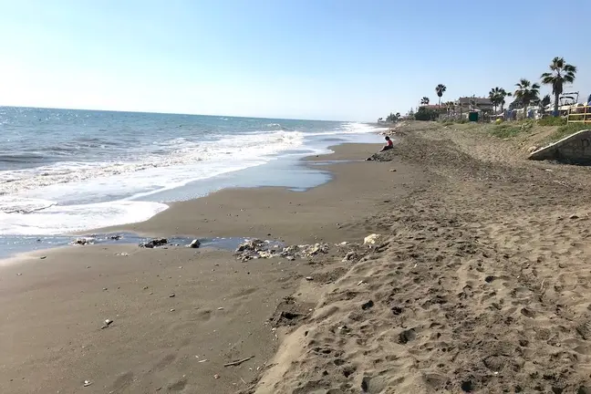 Desembocadura del arroyo Santill&aacute;n ya sin los pilares del puente.