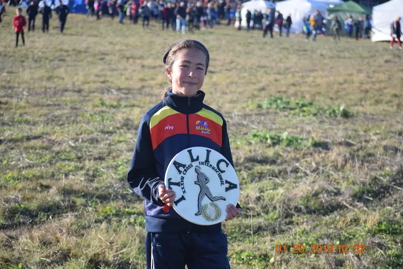 Dante con su trofeo de Itálica copia