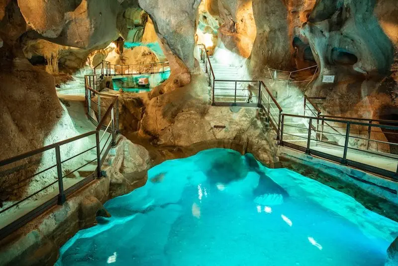 Interior de la Cueva del Tesoro