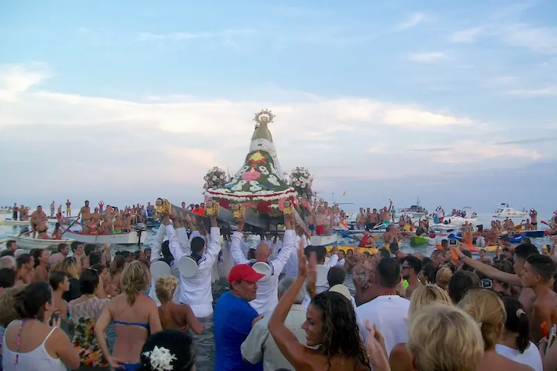 Procesión de la Virgen del Carmen en Rincón de la Victoria