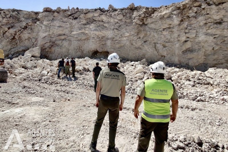 Agentes Medio Ambiente visitaban en julio la cueva en la Cementera