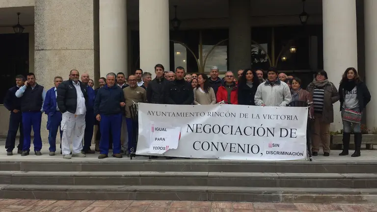 20150114 concentraci&oacute;n puerta ayuntamiento