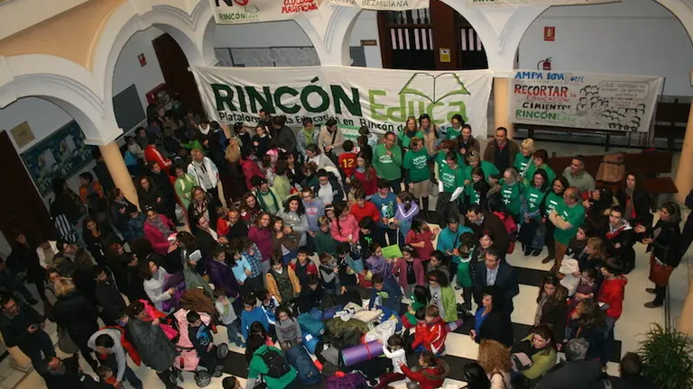 Encierro Cuarto Instituto Feb 2014 - La Voz de Hoy copia