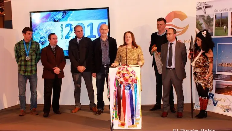 Presentacion Guia Rincon de la Victoria 2016 en FITUR