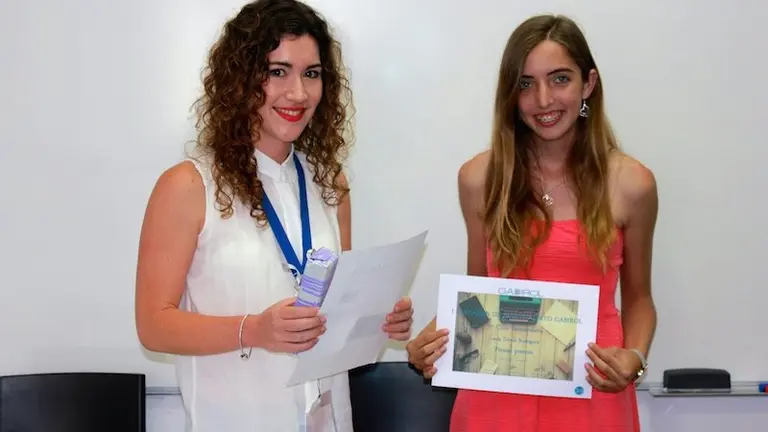 Primer premio I Certamen Gabirol - 2 ciclo ESO - Lucia Toledo