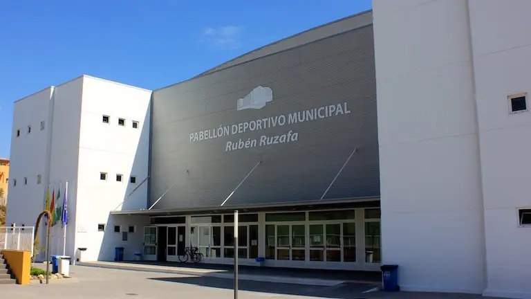 Polideportivo Rub&eacute;n Ruzafa - Torre de Benagalb&oacute;n