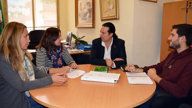 Concejal Fdez Ibar y cargo de confianza con APARIV