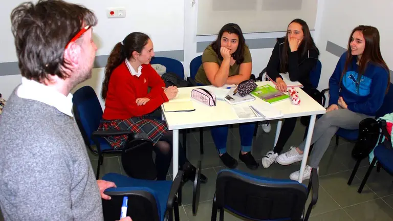 Una clase de ingl&eacute;s en Centro de Formaci&oacute;n Gabirol