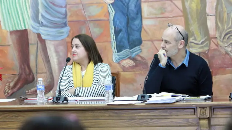 Encarnacion Anaya y Antonio Moreno