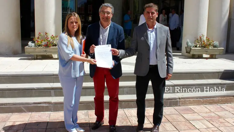 Jos&eacute; Luis P&eacute;rez Elena Aguilar y Francisco Salado 3