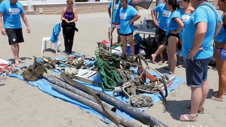 Limpieza submarina fondos someros de acantilados y  La Cala - 18 de junio de 2017 - 45 de 47