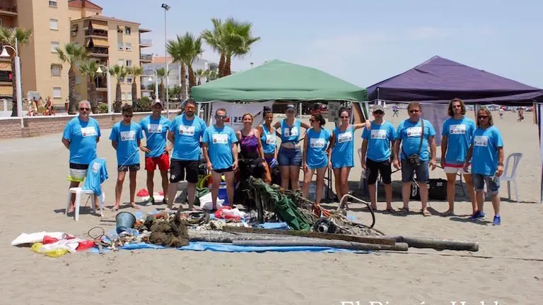 Limpieza submarina fondos someros de acantilados y  La Cala - 18 de junio de 2017 - 47 de 47