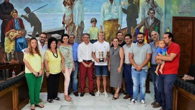 recepci&oacute;n del tenista y campe&oacute;n junior de Wimbledon Alejandro Davidovich