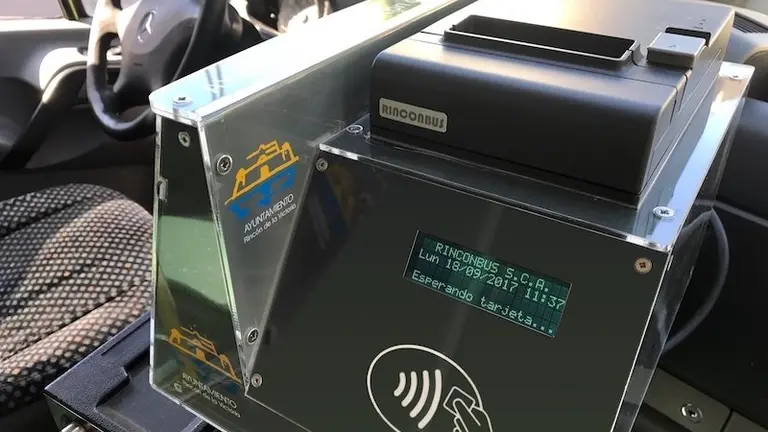 Maquina tarjeta consorcio en Rinconbus 800x600