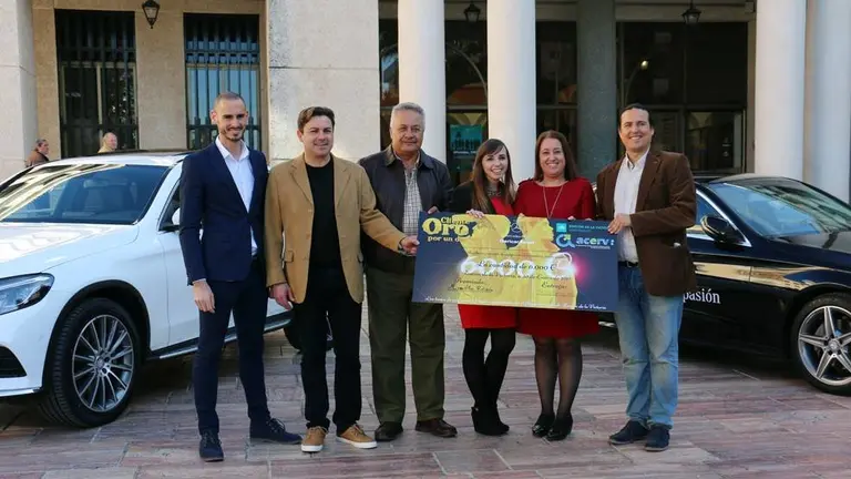 Mirella Roldan ganadora cliente Oro