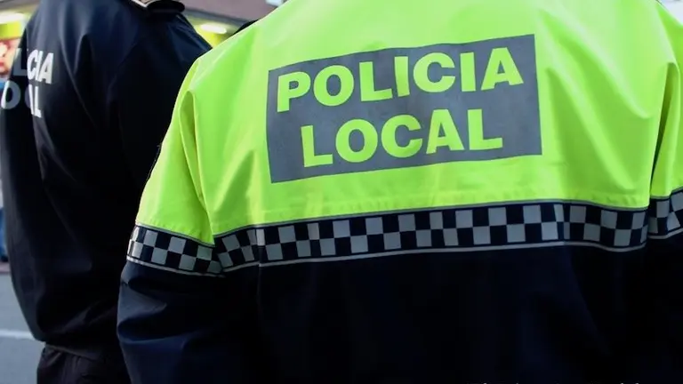 Policia local de Rinc&oacute;n de la Victoria