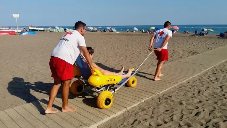 Programa disfruta la playa de Cruz Roja - 1