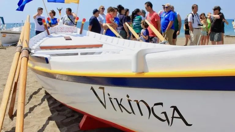 J&aacute;bega la Vikinga del Club de Remo de Rinc&oacute;n de la Victoria