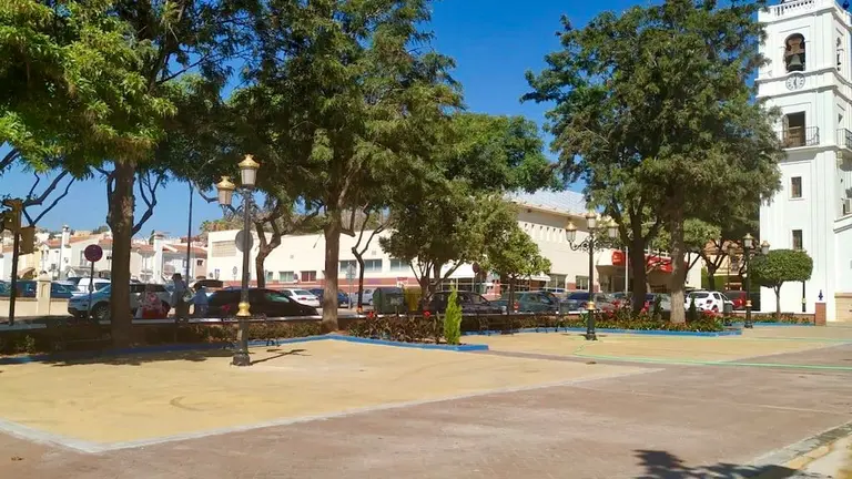 Plaza de la Iglesia de la Cala del Moral