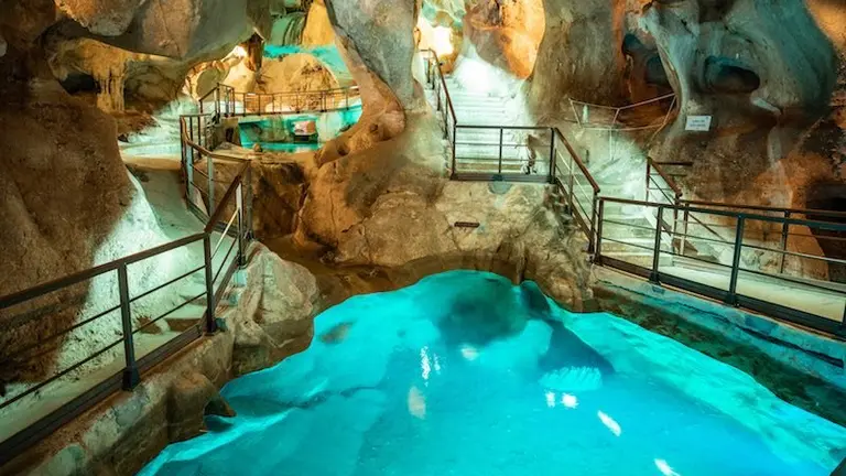 Interior de la Cueva del Tesoro
