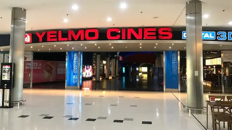 Cines Yelmo Centro Comercial Rincon de la Victoria_1954 800