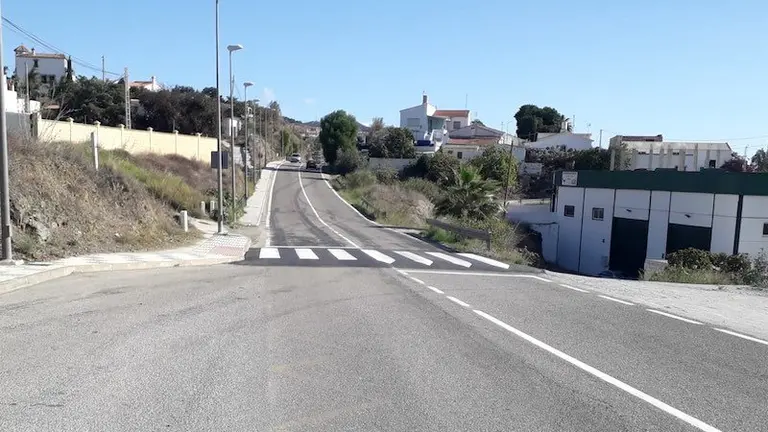 Bad&eacute;n en carretera de Benagalb&oacute;n