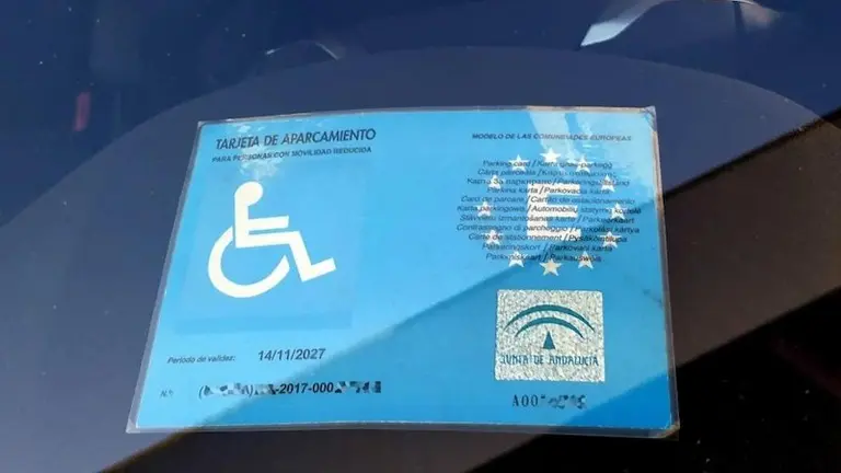 tarjetas-de-aparcamiento-de-movilidad-reducida
