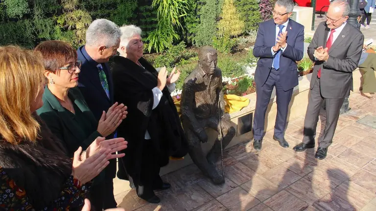 Inauguraci&oacute;n de la escultura del maestro Manuel Alc&aacute;ntara en Rinc&oacute;n de la Victoria_8577 1024