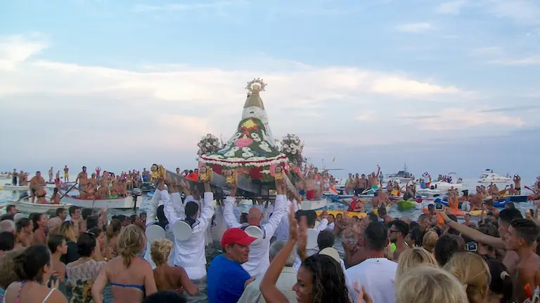 Procesi&oacute;n de la Virgen del Carmen en Rinc&oacute;n de la Victoria
