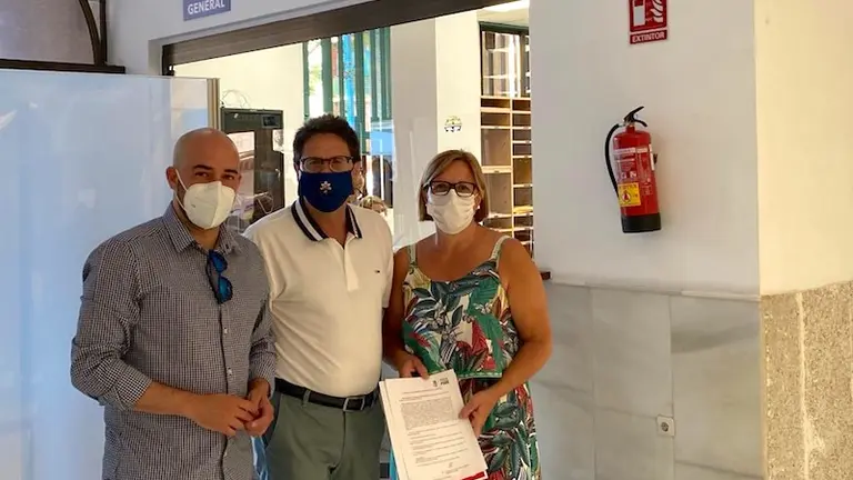 Ediles socialistas en el Registro de entrada