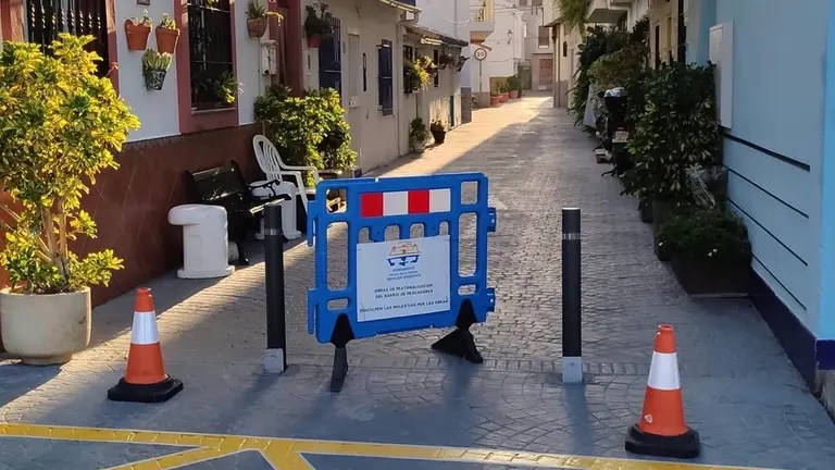 Cierre al tr&aacute;fico de la calle Victoria. Foto de Juan Nat D.