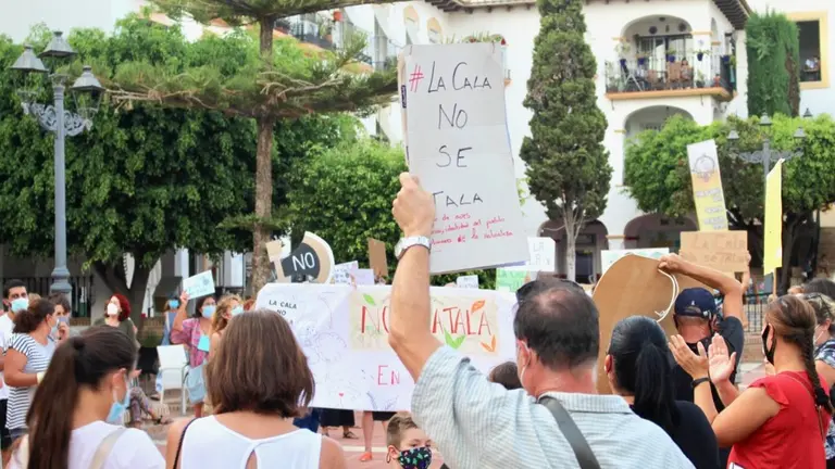 Manifestaci&oacute;n de vecinos contra la tala