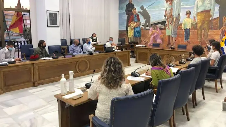 Reuni&oacute;n Ayuntamiento y plataforma vecinal de La Cala del Moral