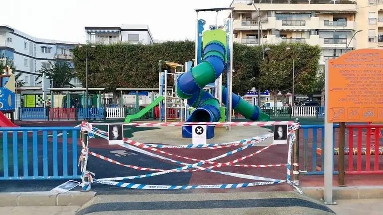 Parque infantil en Rinc&oacute;n de la Victoria