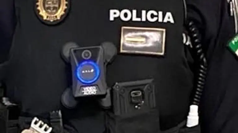 Dispositivo grabaci&oacute;n unipersonal de polic&iacute;a