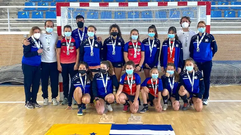 Jugadoras del CD Candelaria Hockey slala Infantil femenino