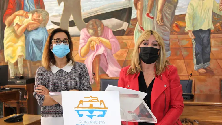 Teresa S&aacute;nchez y Roc&iacute;o Calder&oacute;n, de IU