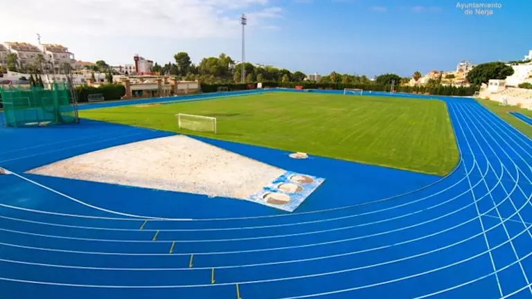 Pista de atletismo de Nerja