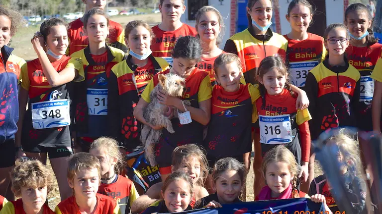 J&oacute;venes atletas del Club M&aacute;laga Bah&iacute;a