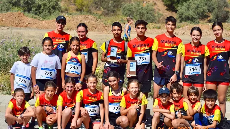 J&oacute;venes atletas del Club M&aacute;laga Bah&iacute;a