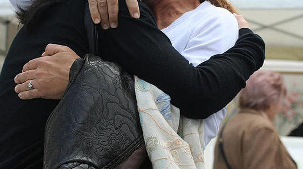 abrazo cariñoso