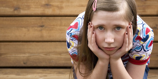 niña_mirada_triste copia