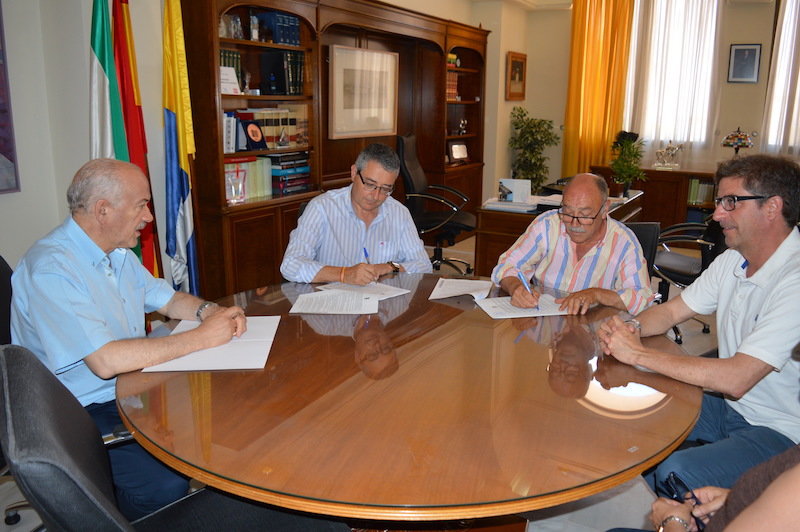 Firma contrato copesol cementerios 2018