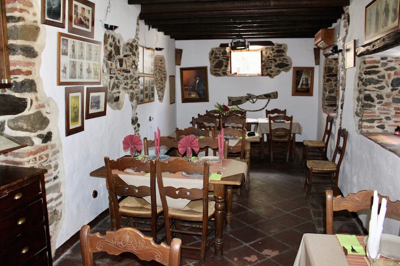5.- Salon restaurante Posada del Bandolero