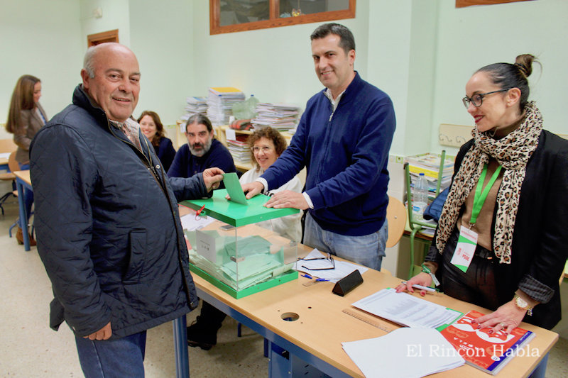 Votando